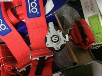 Vendo arneses sparco nuevos