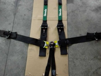 Cinturones caducados skoda s200
