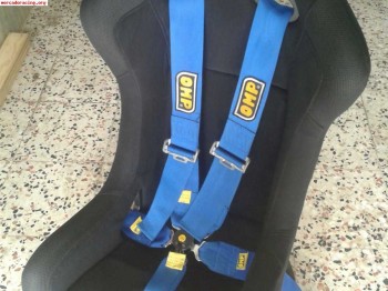 Baquets gp race y dos arneses