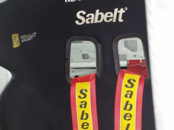 Se vende arnés sabelt rojo de 4 puntos. 