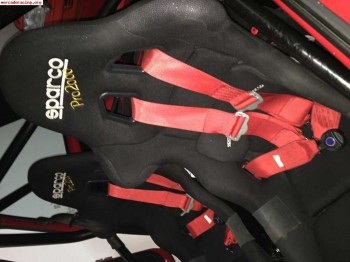 Baquets sparco pro 2000 y arneses 