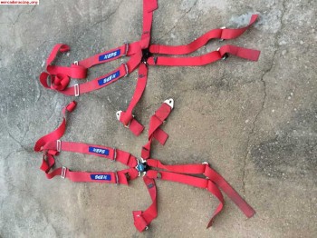 Bakets y arneses caducados