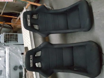 Baquets sparco sprint y arneses 