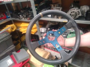 Volante omp corsica azul