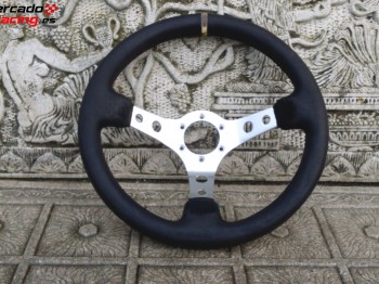 Volante deportivo replica semidesplazado