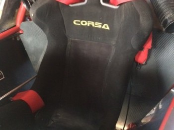 Backets de fibra, arneses de 6 puntos y bases de backet