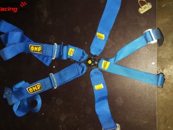 Se vende pareja de arneses omp de 6 puntos