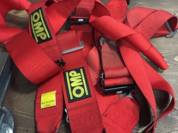 Arnés omp 6 puntos caducado