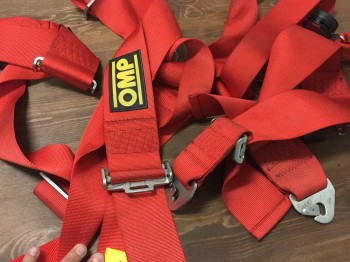 Arnés de omp homologado hasta 2018 6 puntos