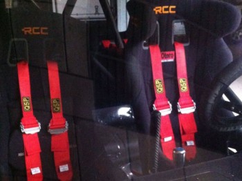 Pareja de backets de fibra de orejeras y arneses