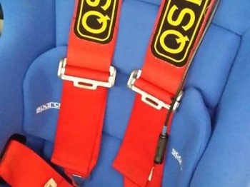 Arneses caducados en buen estado!! 6 puntos y 4 puntos