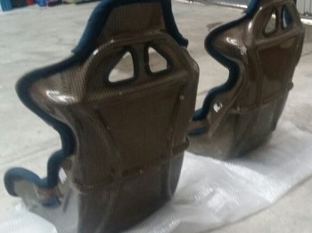 Pareja de baquets momo corse kevlar