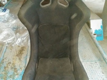 Se venden 2 backets gp race caducados en buen estado