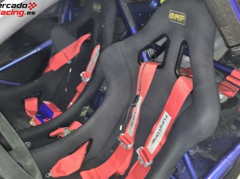 Se venden baquets y arneses caducados