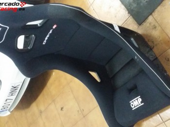 Baket omp champ-r  de fibra recien caducado y excelente esta