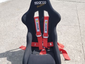 Vendo baquets y arneses caducados