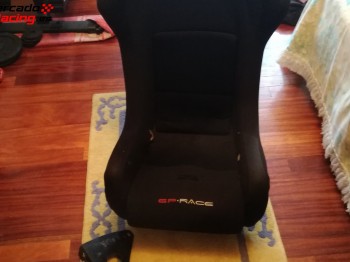 Se vende baket gp race caducado y soportes omp