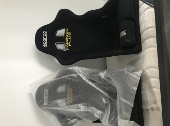 Se vende asientos bakes caducados estan como nuevos 