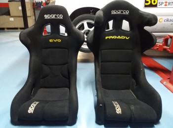 Se venden 2 baquet sparco 200€