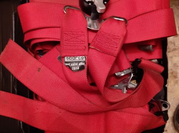 Arneses sparco caducados