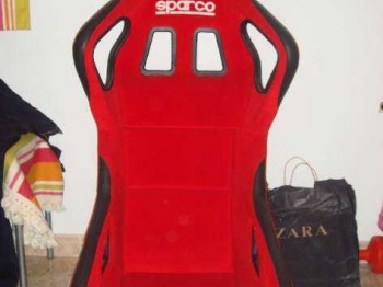 Vendo backet sparco pista caducado pero nuevo