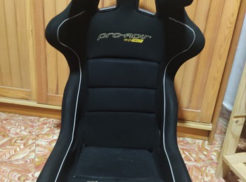 Se vende baquet sparco con orejeras 