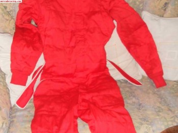 Se venden 2 monos sabelt con un mes.