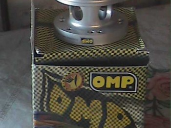 Reposa pies de acompañante i separador de volante omp