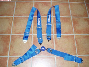 Vendo arneses sparco