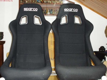 Pareja de baquets sparco negros con homologación vigente.