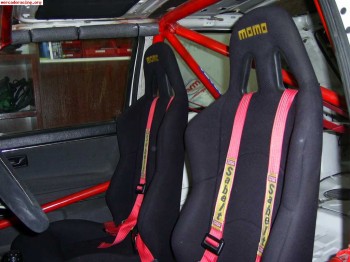 Vendo semibaquets  momo con sus guias omp y cinturones sabel