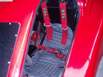 Arnes omp caducado en buen estado color rojo