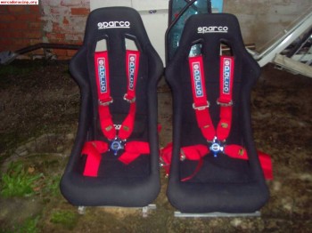 Baquets y arneses sparco