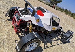 360 cv. - 640 kg. -  4x4 - aceleracion 0-100 en menos de 3 seg.