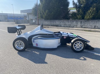 Vendo-scambio monoposto formula predators 600 honda