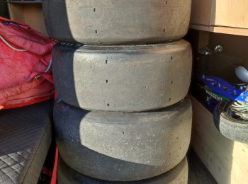 Neumáticos avon para cm