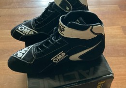 Botas y guantes omp fia rally