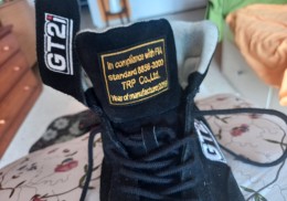 Vendería botines gt2i. 