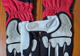 Guantes fia audi