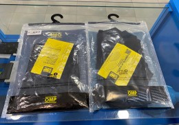 Se vende camiseta y pantalon inifugo negro omp sin estrenar