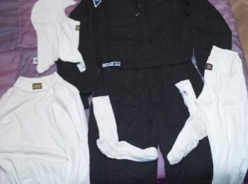 Mono y ropa interior ignifuga