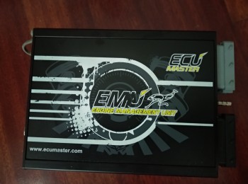 Vendo centralita reprogramable ecumaster  emu 1000€