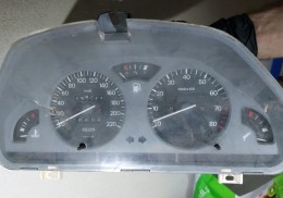 Cuadro de instrumentos peugeot 106 gti con 150k km