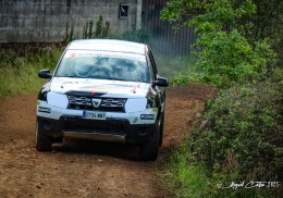 Dacia duster rally raid