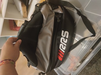 Bolsa portacascos   hans a estrenar