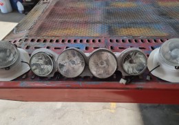 Parrilla de faros y cuneteros 106