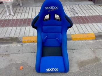 Se vende baket sparco pro 2000 