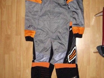 Vendo dos monos shift altura 1`70/1 80