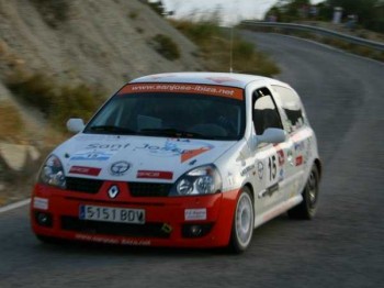 Se ofrece copiloto temporada 2010.  (regional o nacional)