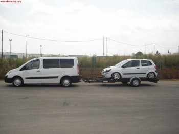 Te llervo el coche a las carreras